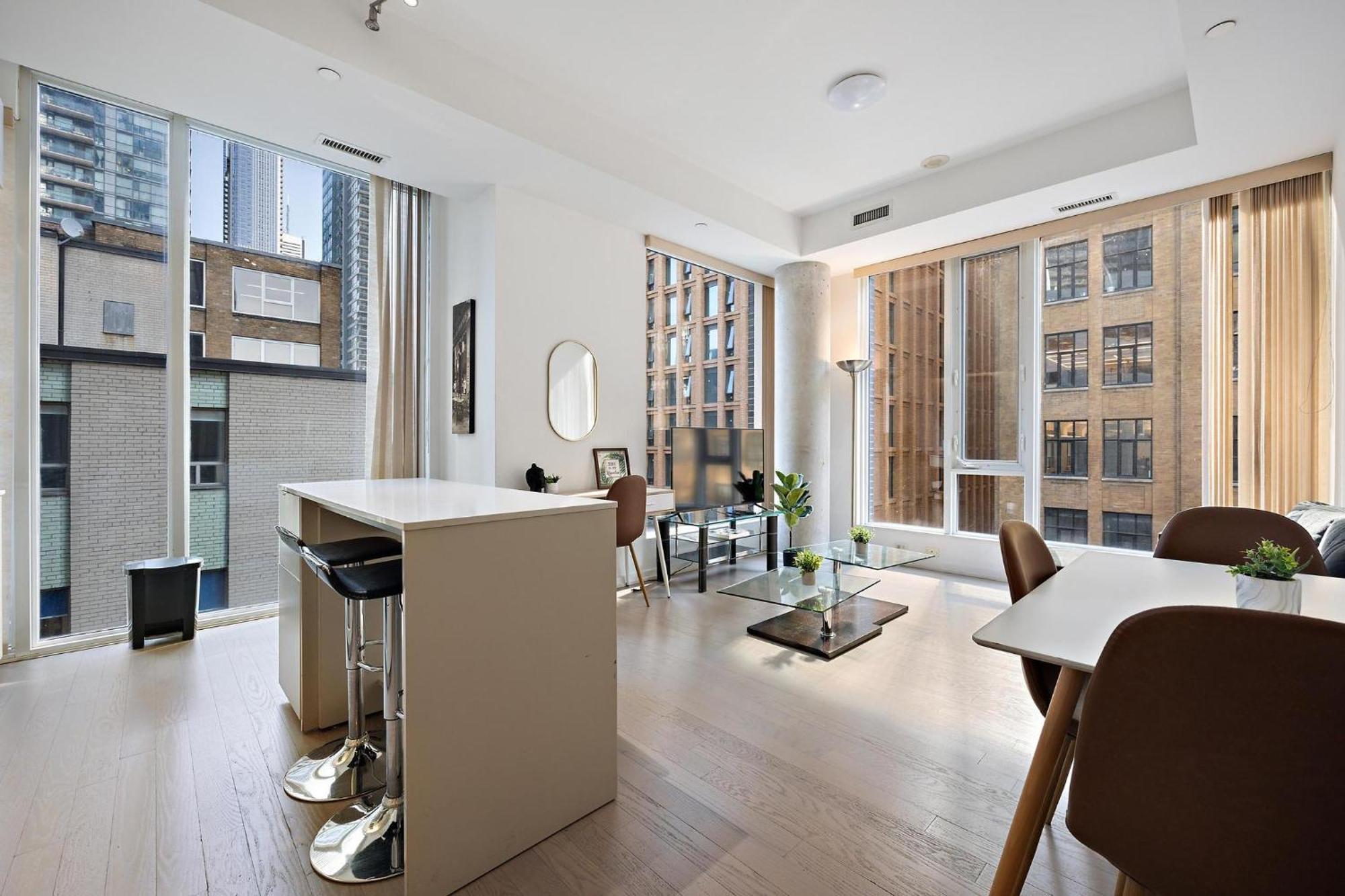 Downtown Toronto Condos Экстерьер фото